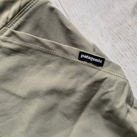 Patagonia Beige W Womens Small Outdoor Skorts - Picture 2 of 8